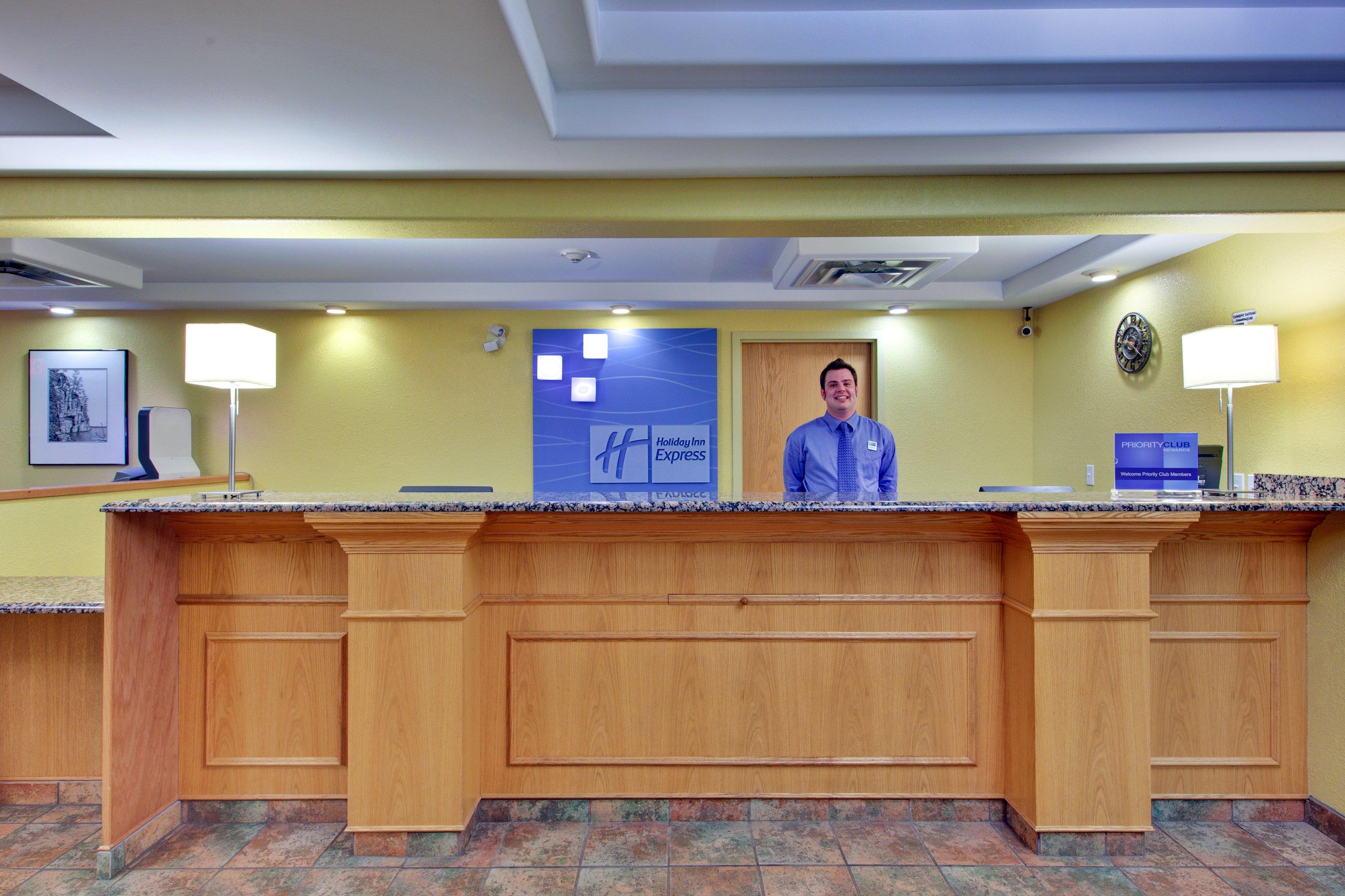 Holiday Inn Express Dryden By Ihg Eksteriør billede