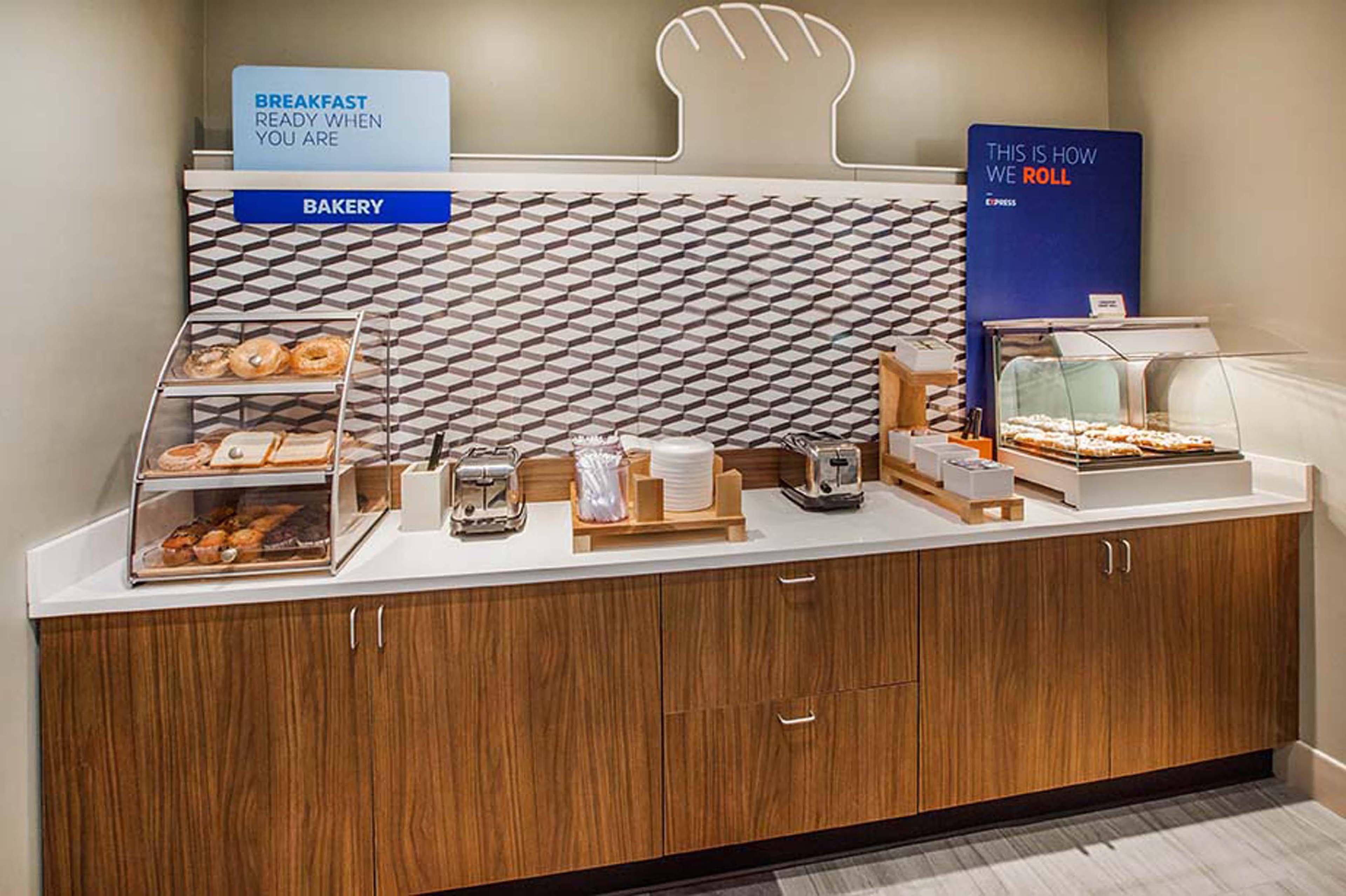 Holiday Inn Express Dryden By Ihg Eksteriør billede